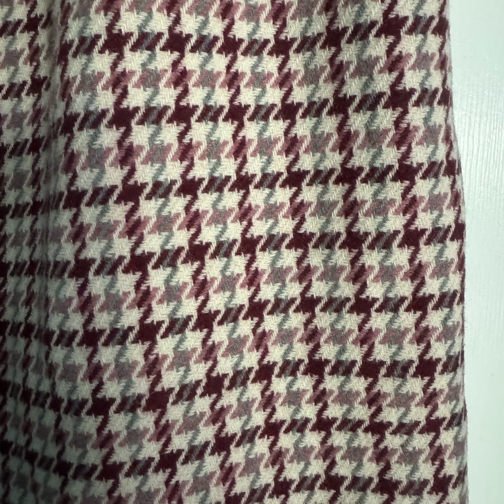 Chadwicks Women’s Houndstooth Skirt Suit.  Wool blend, Fall Colors - Picture 8 of 12